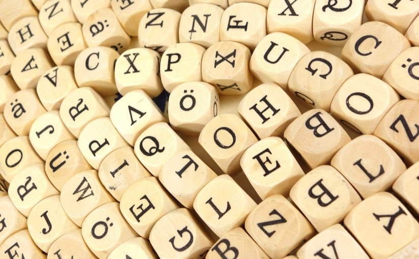 Porządne, ekologiczne oraz w głównej mierze edukacyjne zabawki dla malucha. Wybierajmy przemyślanie